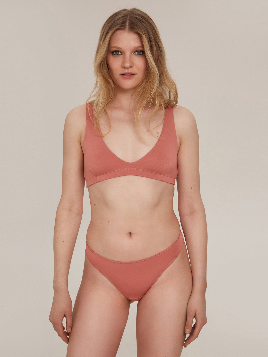 Terracotta low rise thong