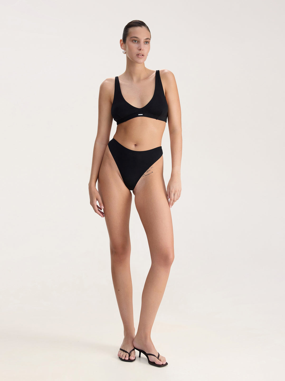 V-shape Thong Duo